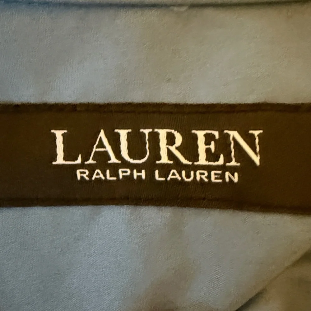 Lauren Ralph Lauren Belted Cotten-Blend Button Up Shirtdress in Pale Azure Sz 6 - Picture 5 of 8